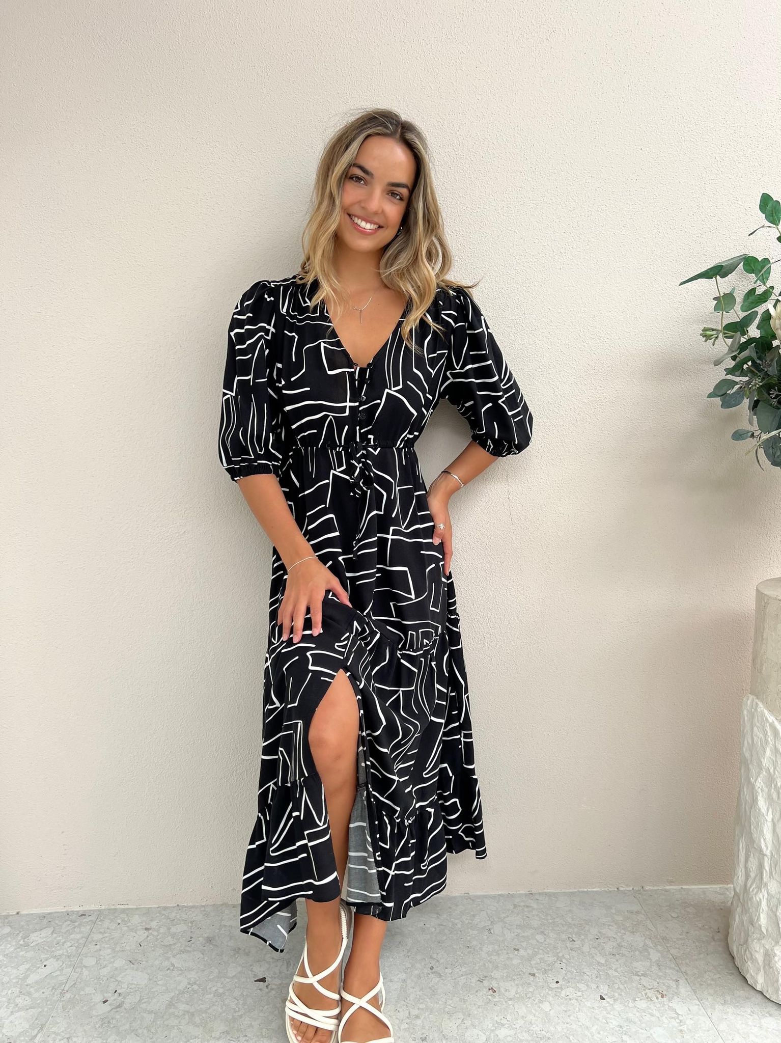 Flowy Maxi Dress - Black