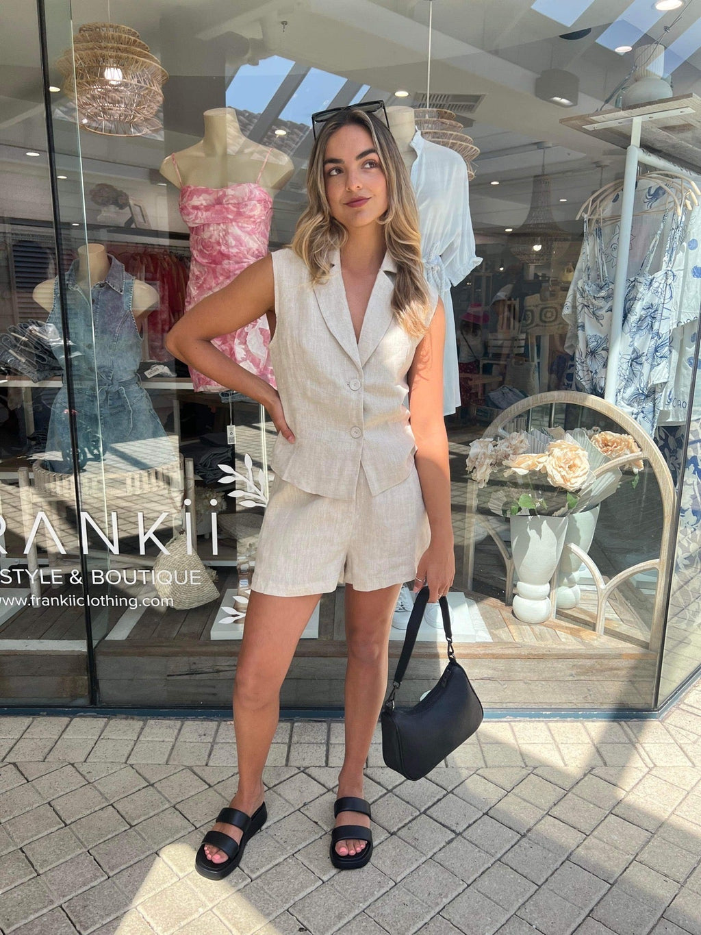 Linen Short - Beige