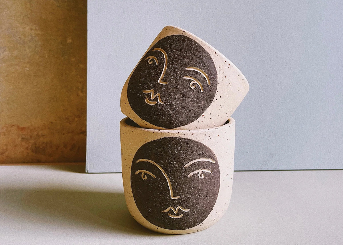 Nuvarey Moon Mug - Black Open Eyes