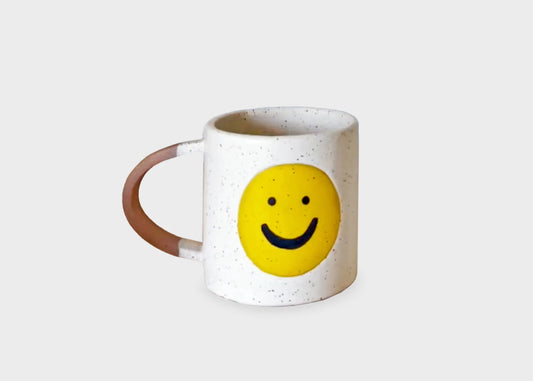 Nuvarey Happy Mug